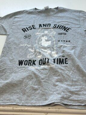 Fruit of the Loom Small Short Sleeve Gray Rise and Shine Workout Time Dog T